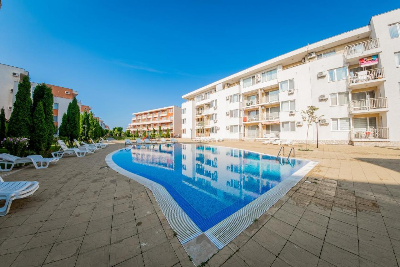 Nessebar Fort Club - Prestige Apartments Сонячний Берег Екстер'єр фото