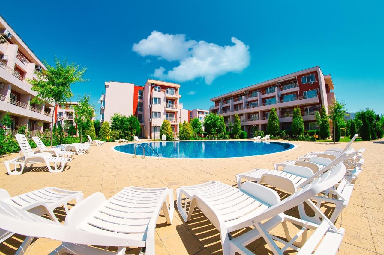 Nessebar Fort Club - Prestige Apartments Сонячний Берег Екстер'єр фото